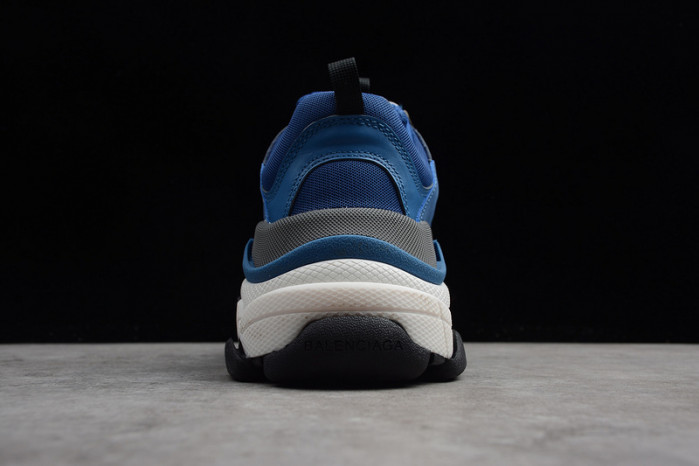 Ba*len*cia*ga triple s sneaker w09o5 7418