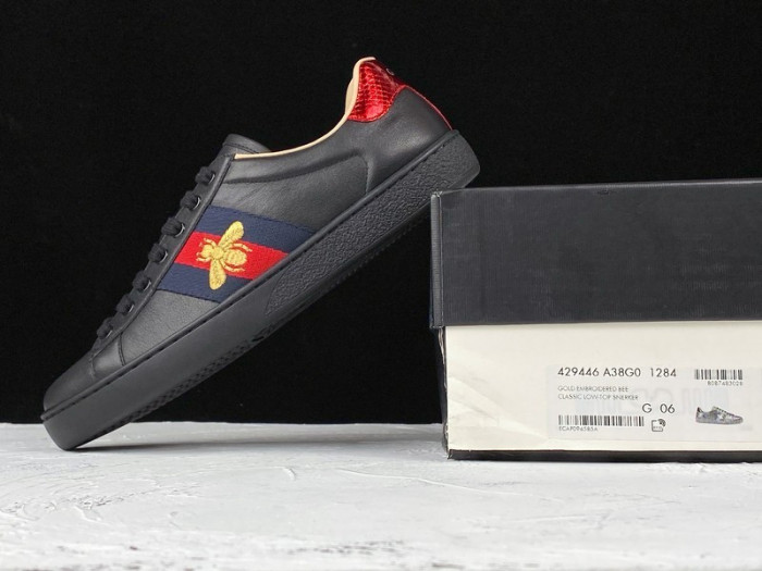 g*u*i ace embroidered low-top sneaker e2272