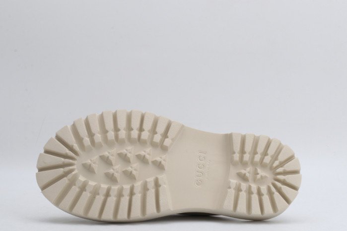 G*u*i SLIDES D6581