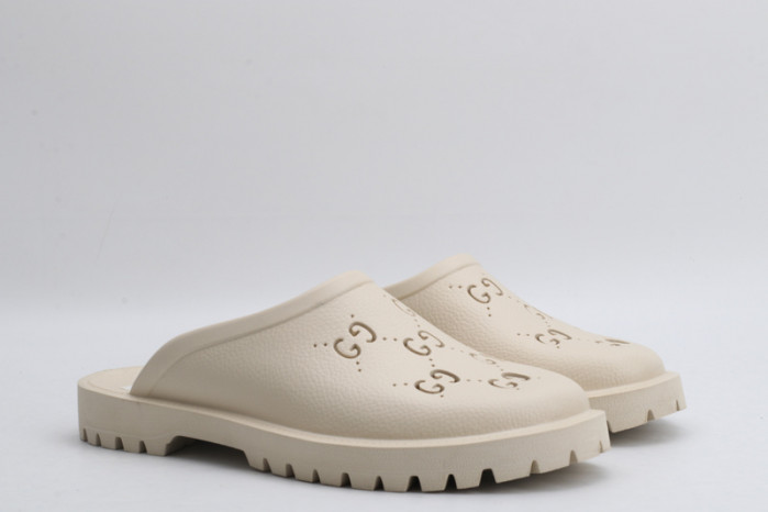 G*u*i SLIDES D6581