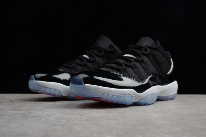 air jordan 11 retro low infrared 23 528895-023