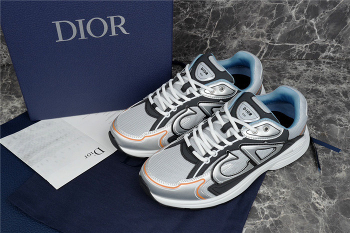 D*0r B30 SNEAKERS D0352