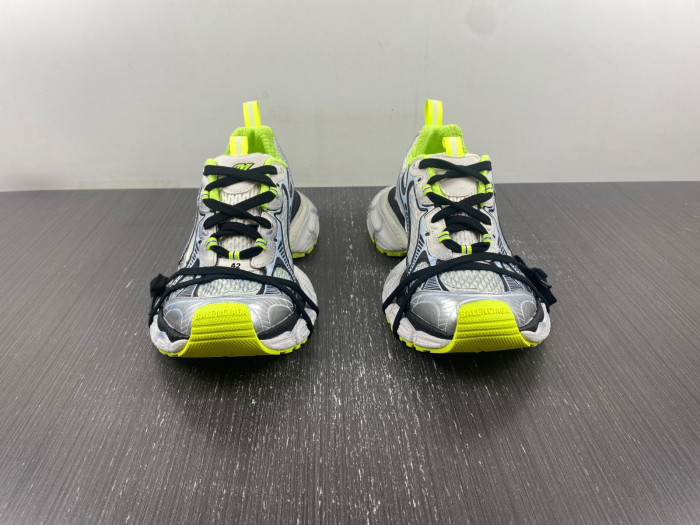 Ba*len*cia*ga 3XL SNEAKER W3XL6 9031
