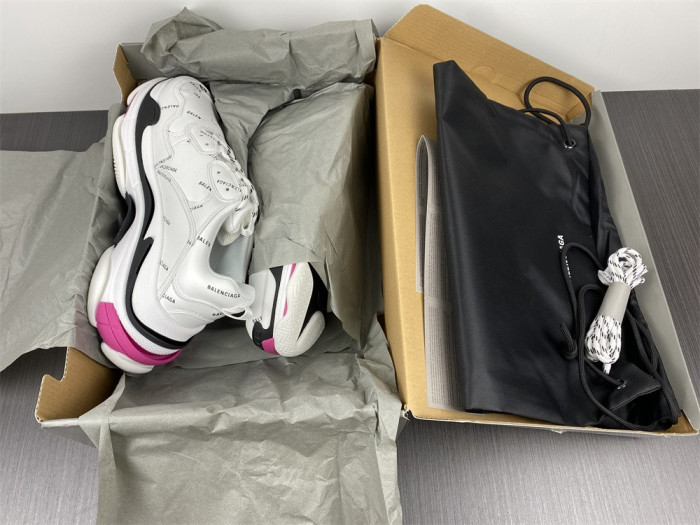 Ba*len*cia*ga triple s sneaker w2fa4 9155