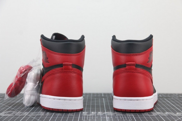 air jordan 1 retro high bred banned 555088-001