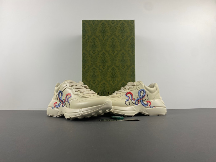 G*u*i SNEAKER E250217