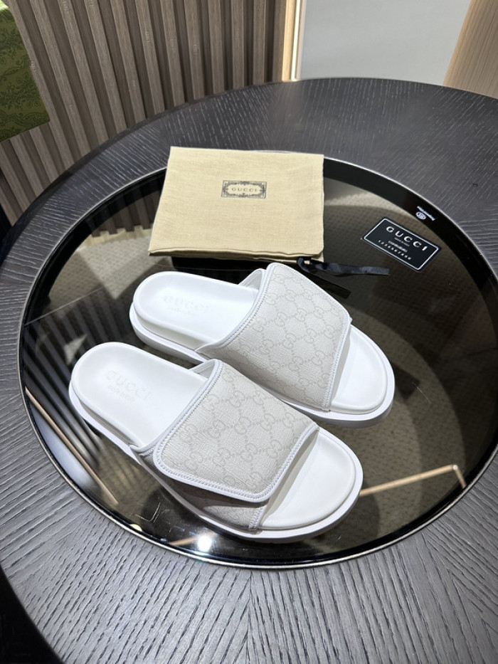 g*u*i sandals d06661