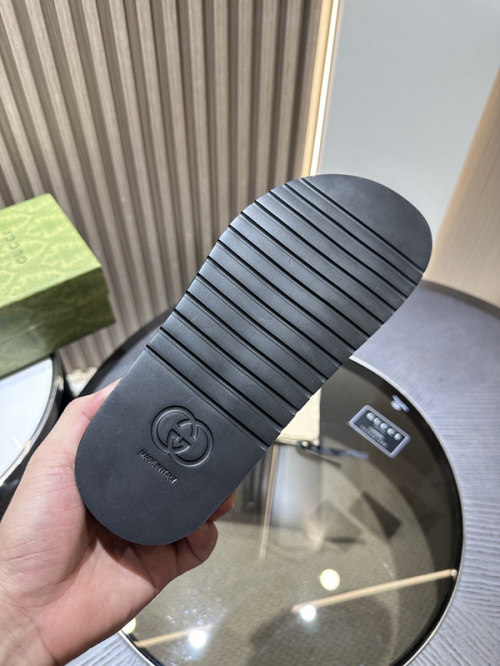 g*u*i sandals d06662
