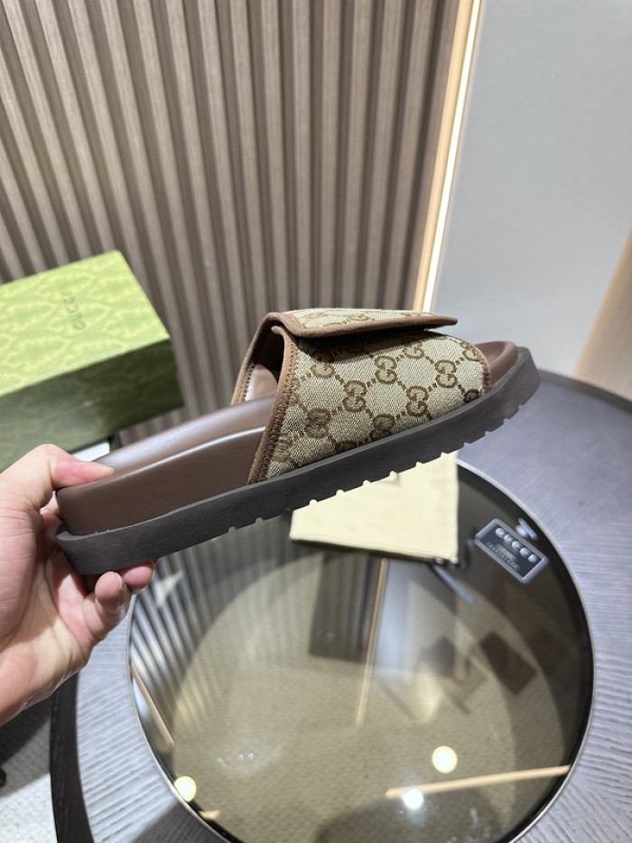 g*u*i sandals d06665