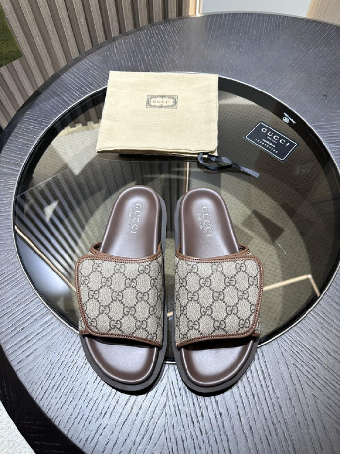 G*u*i SANDALS D06660