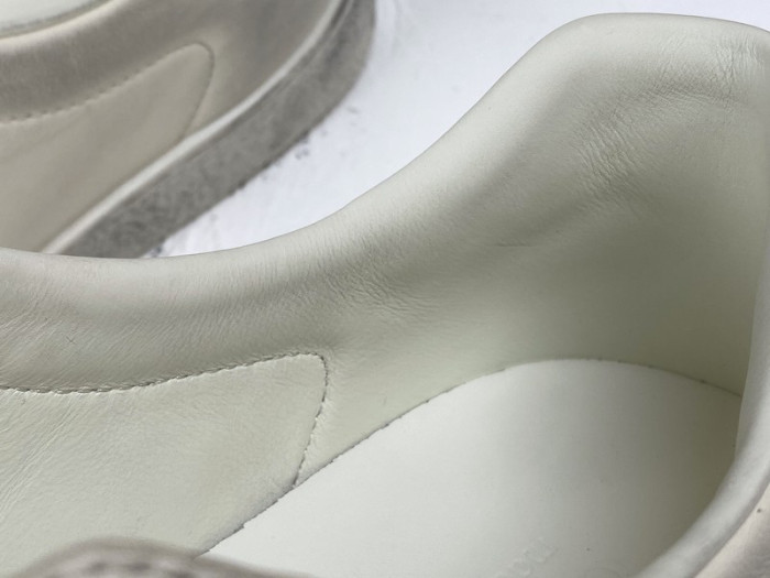G*u*i LOW-TOP SNEAKER WHITE E1247
