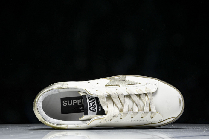 Golden Go*e S*per-Star SNEAKER GG07