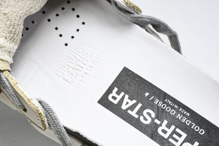 Golden Go*e S*per-Star SNEAKER GG08