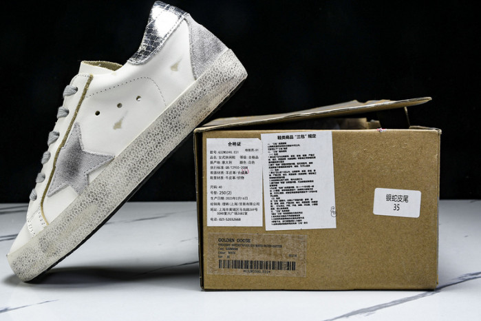 Golden Go*e S*per-Star SNEAKER GG08