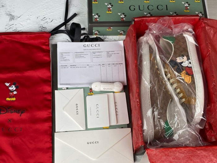 g*u*i ace embroidered low-top sneaker e2273