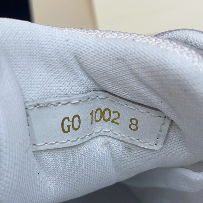 l0vt sneakers