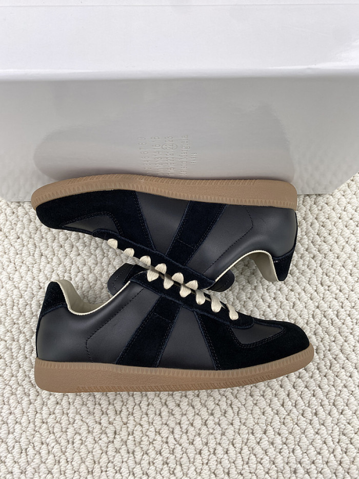 ma*s*n Ma*i*la sneakers