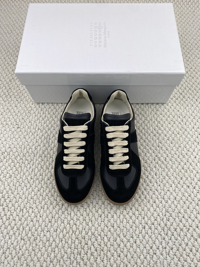 ma*s*n Ma*i*la sneakers