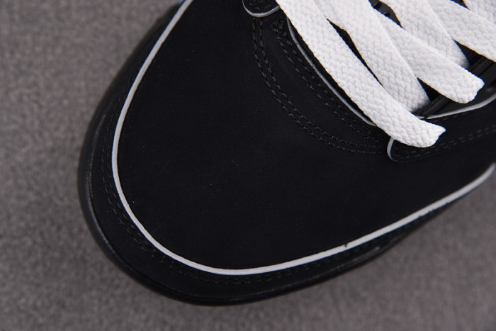 AIR JORDAN 5 “BLACK METALLIC REIMAGINED” HF3975-001