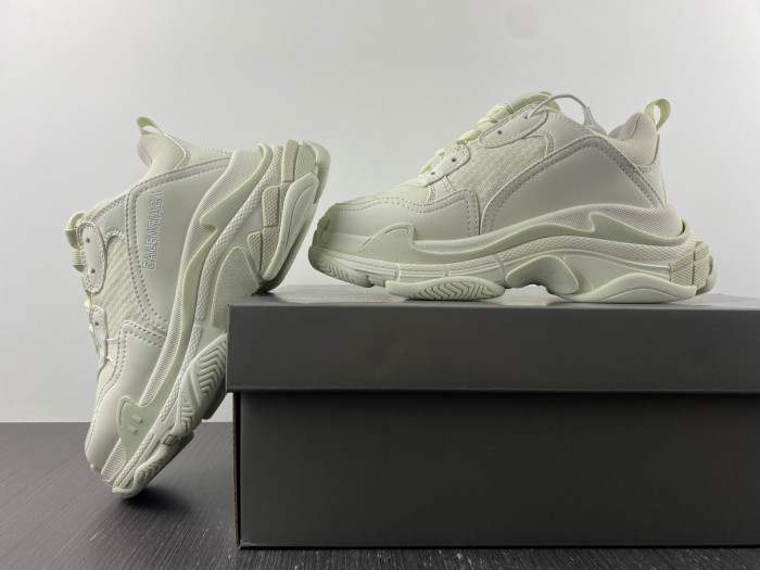 Ba*len*cia*ga Triple S SNEAKER W2CR5 9001