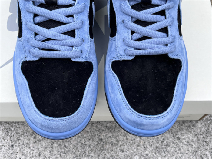 S*prem* x Nike SB Dunk Low Ocean Fog HQ8487-400
