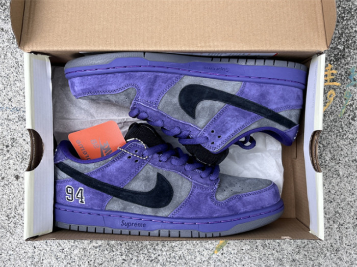 S*prem* x Nike SB Dunk Low OG QS "Ink" HQ8487-500