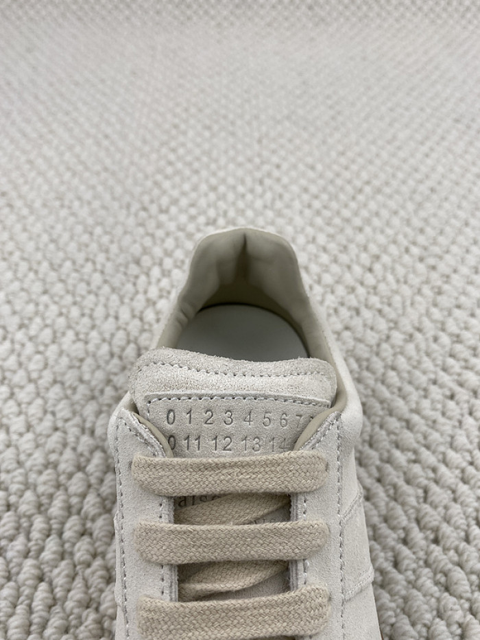 ma*s*n Ma*i*la sneakers