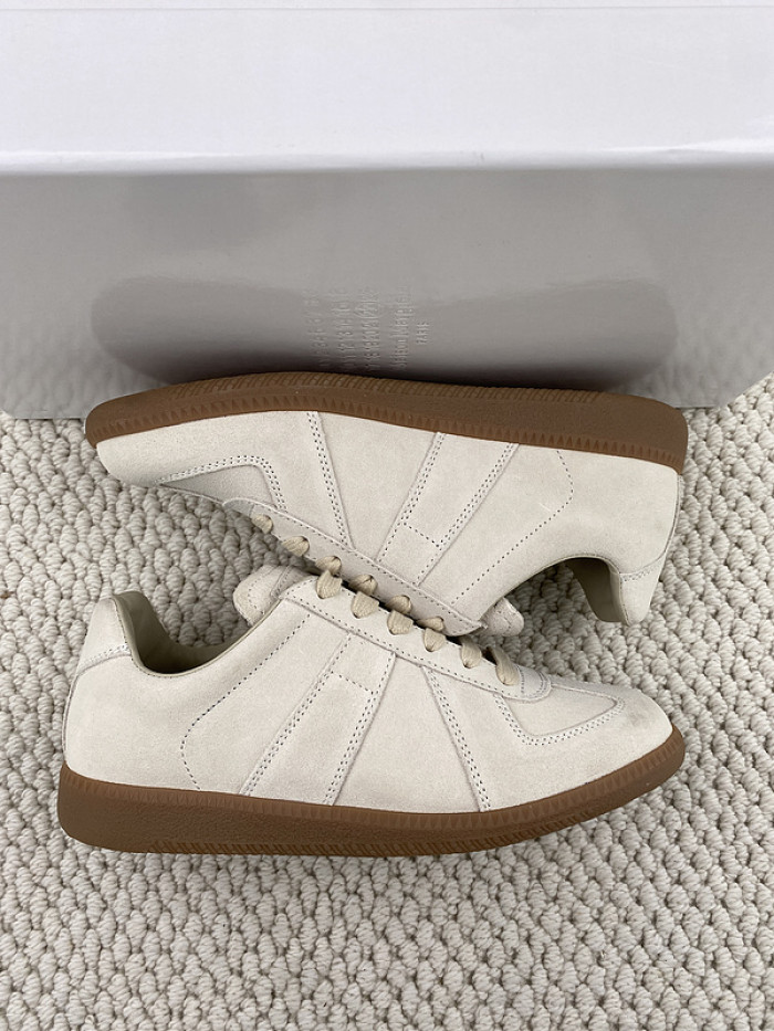 ma*s*n Ma*i*la sneakers