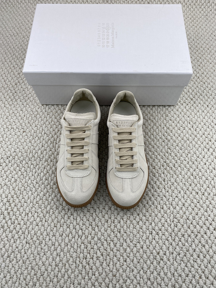 ma*s*n Ma*i*la sneakers