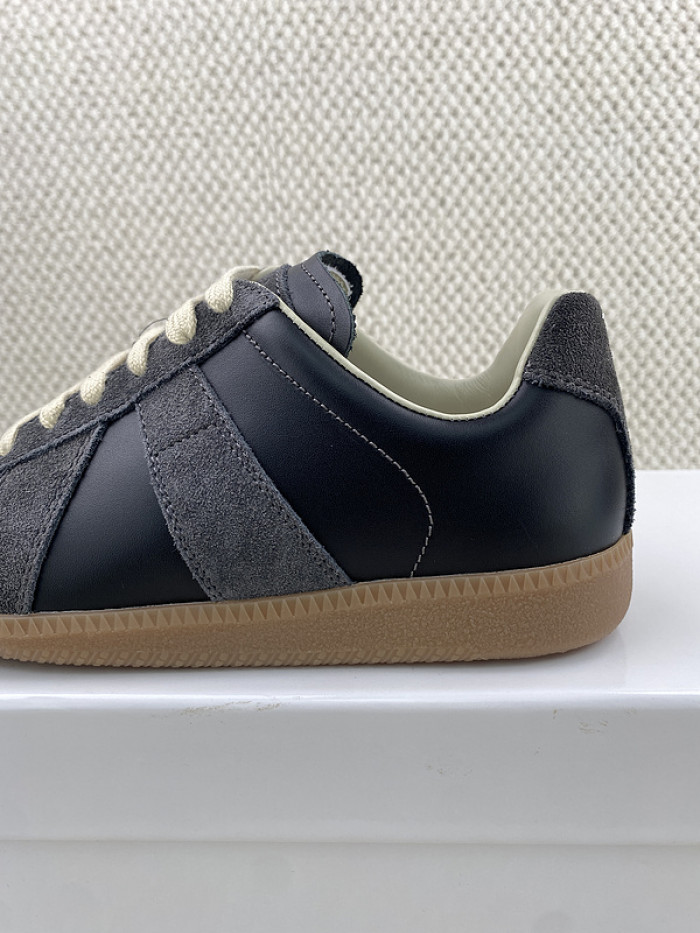 ma*s*n Ma*i*la sneakers
