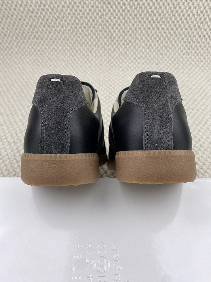ma*s*n Ma*i*la sneakers