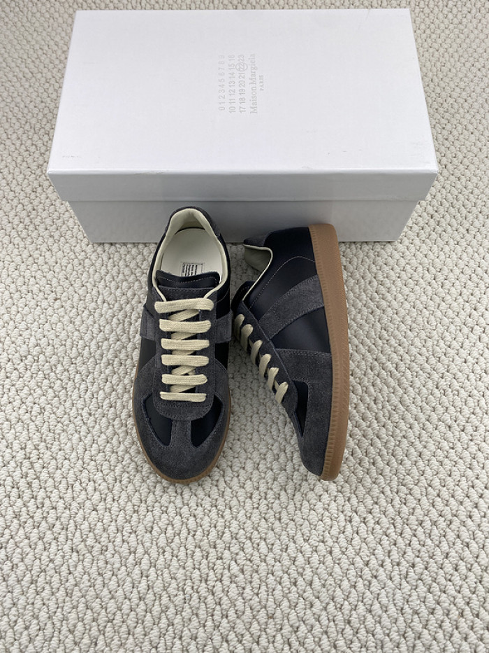 ma*s*n Ma*i*la sneakers