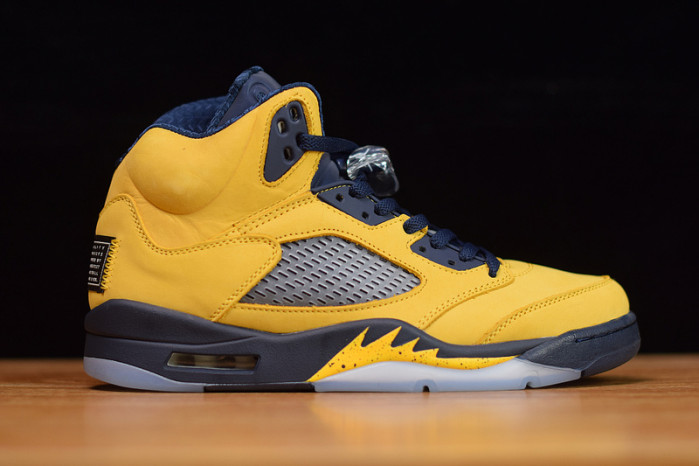 AIR JORDAN 5 RETRO MICHIGAN (2019) CQ9541-704