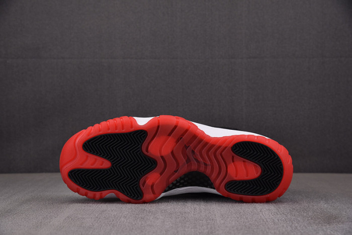 Air Jordan 11 Retro Low Bred FV5104-006
