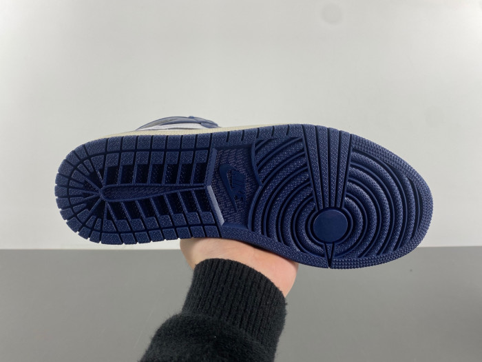 Air Jordan 1 High OG “Midnight Navy” DZ5485-401