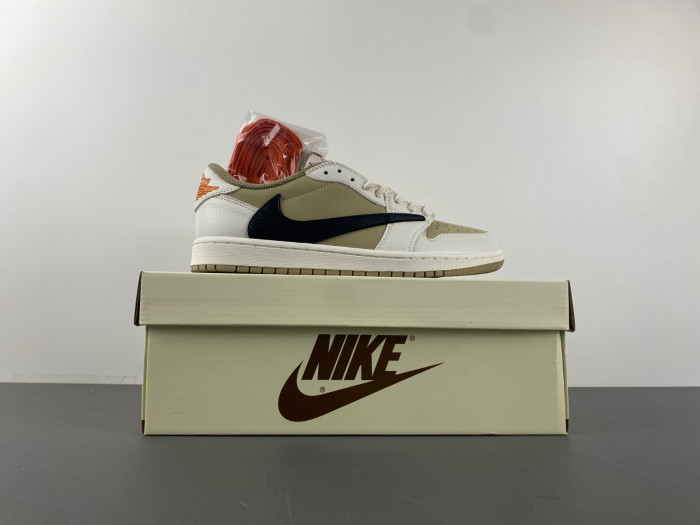 Travis Scott x Air Jordan 1 DZ137-701
