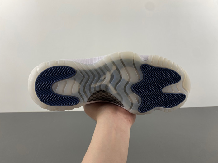 air jordan 11 low fv5104-104