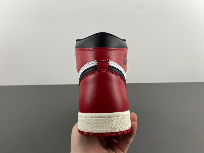 air jordan 1 high og “black toe reimagined” dz5485-106