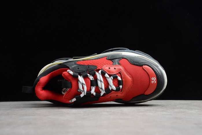 Ba*len*cia*ga triple s w09o5 9032