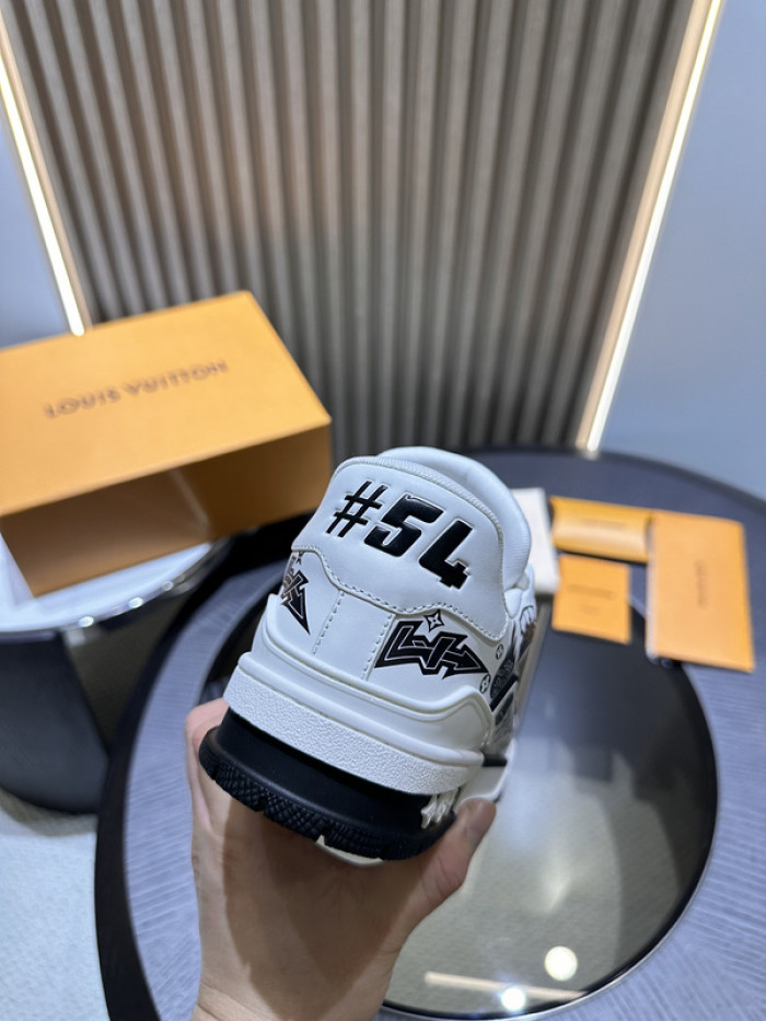 l0vt sneakers