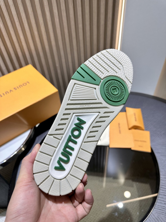 l0vt sneakers
