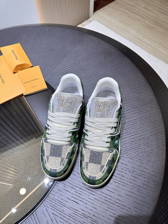l0vt sneakers