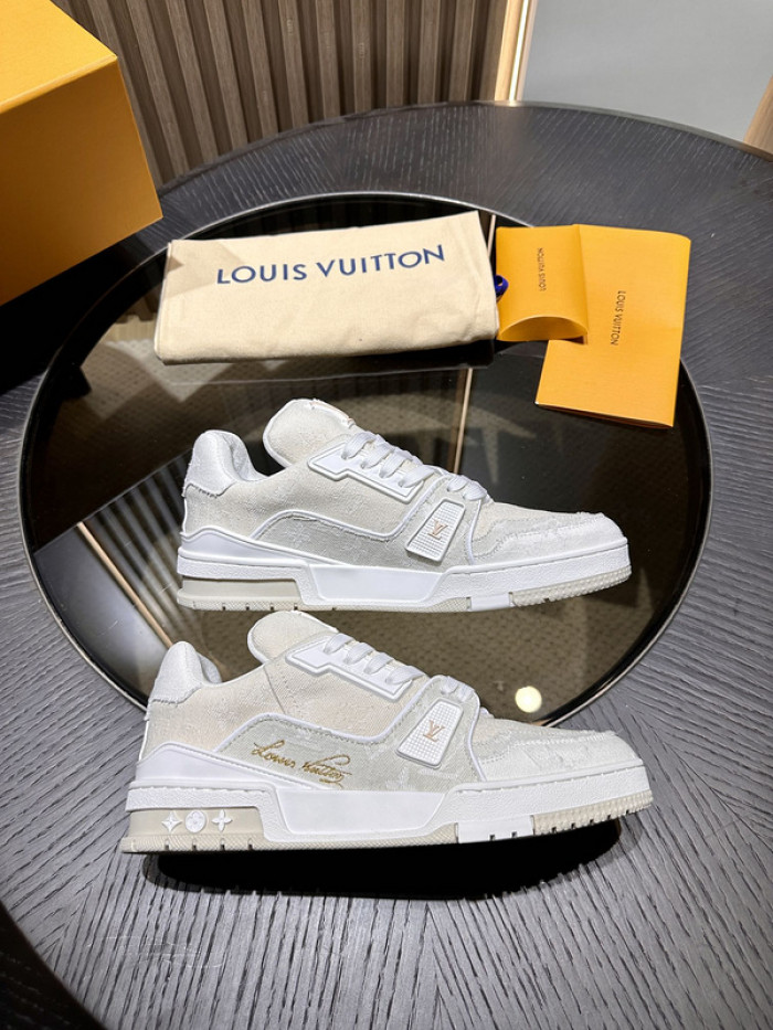 l0vt sneakers