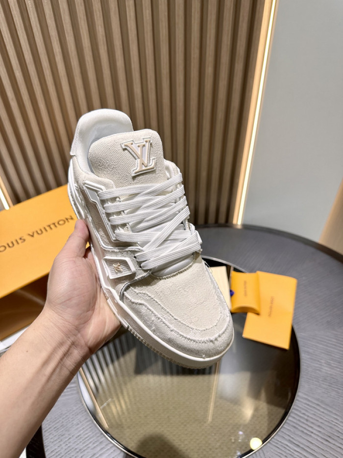 l0vt sneakers
