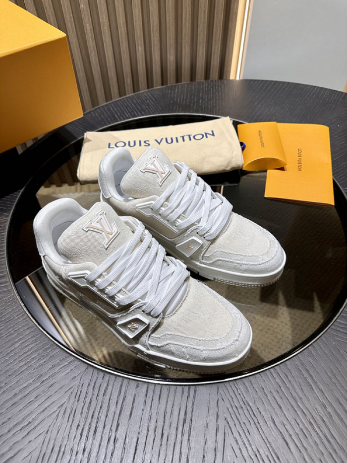 l0vt sneakers