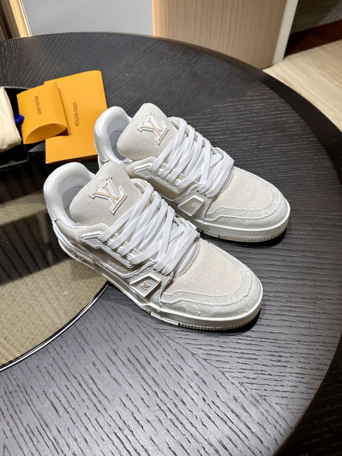 l0vt sneakers