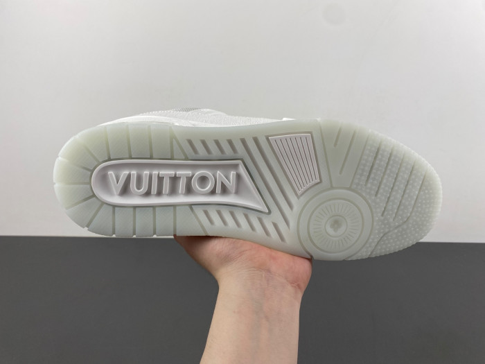 l0vt sneakers
