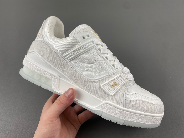 l0vt sneakers