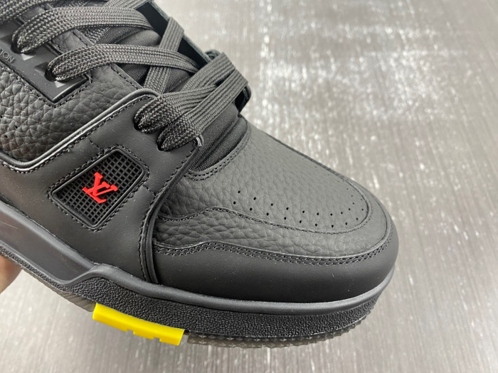 l0vt sneakers
