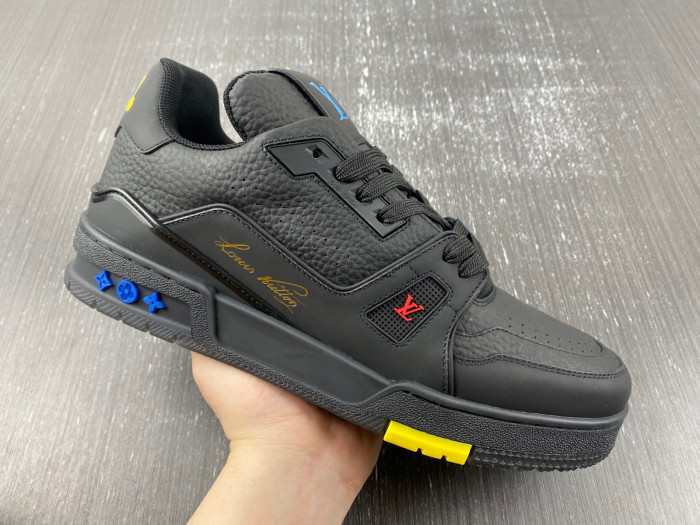 l0vt sneakers
